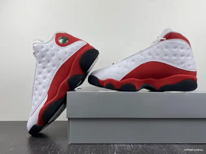 Retro (2017) Jordan Chicago OG 13 414571-122 0517